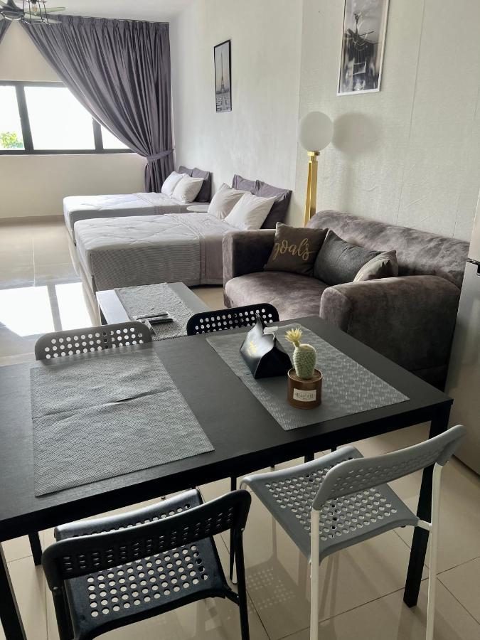 Cozy Sk 1 For 4 Pax Upm Mines Serdang *