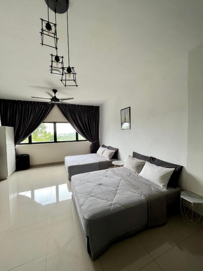 Cozy Sk 1 For 4 Pax Upm Mines Serdang Seri Kembangan